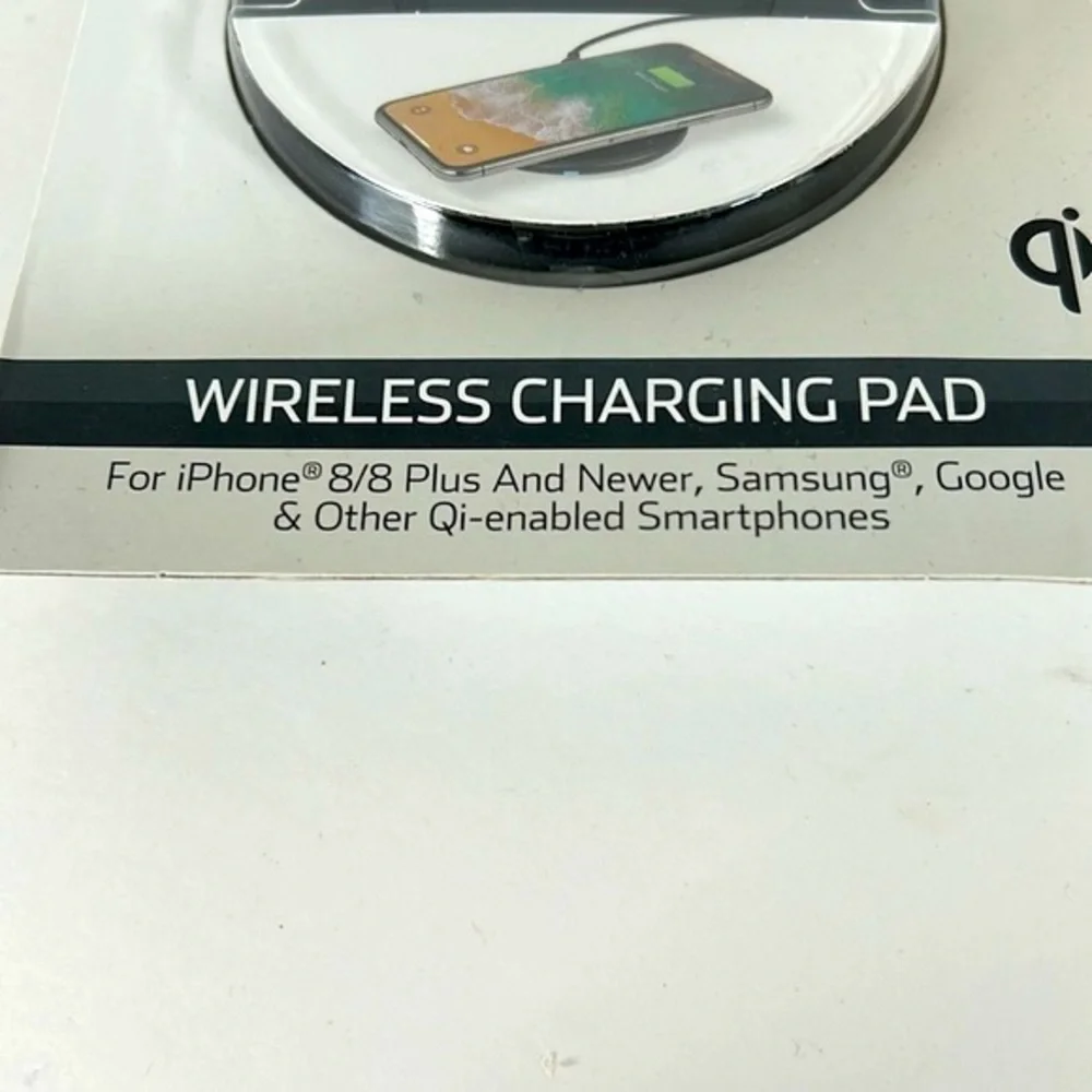 ONN 5 Watts NIB Wireless Charging Pad IPhone Samsung Google & Other Qi-Enabled